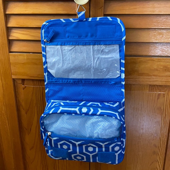 Handbags - Travel Valet Cosmetics Case